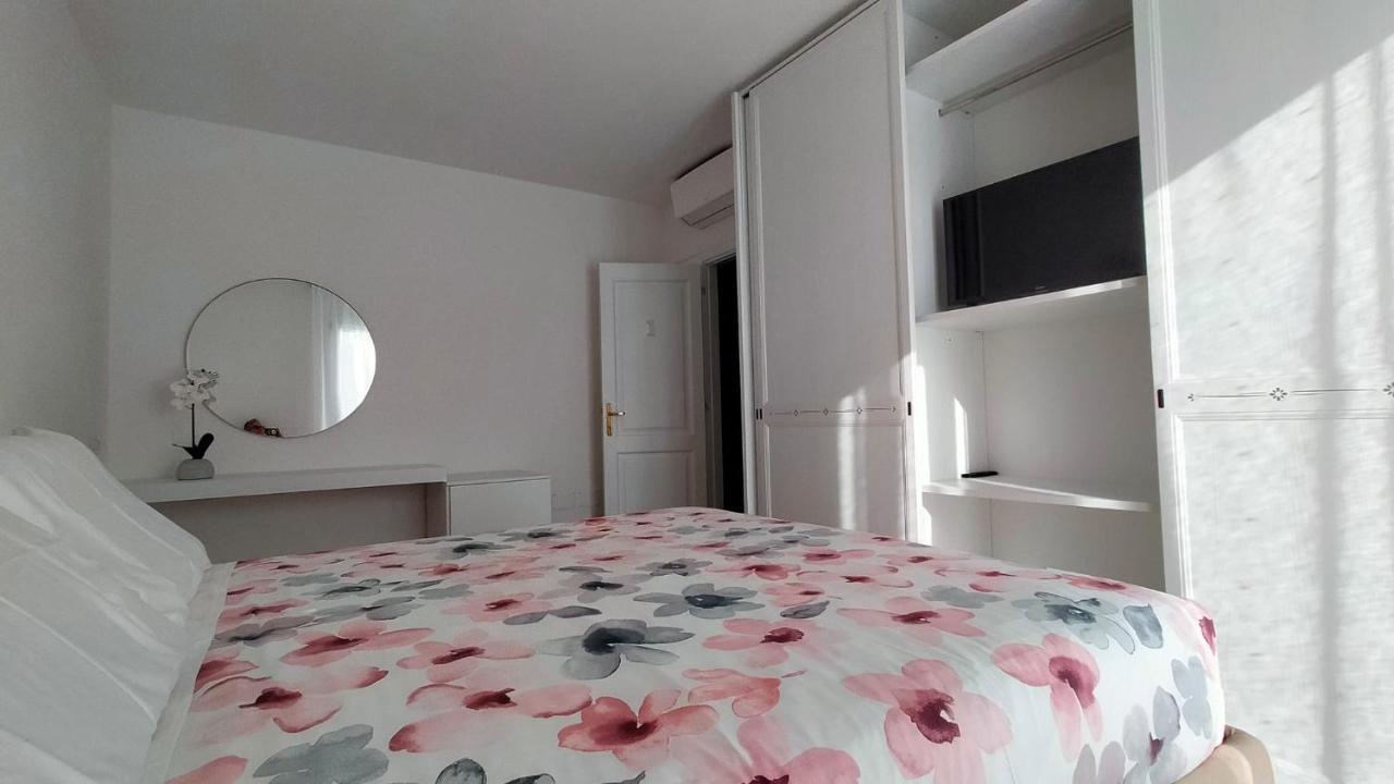 A.Mare Bed & Breakfast Stintino Exterior foto